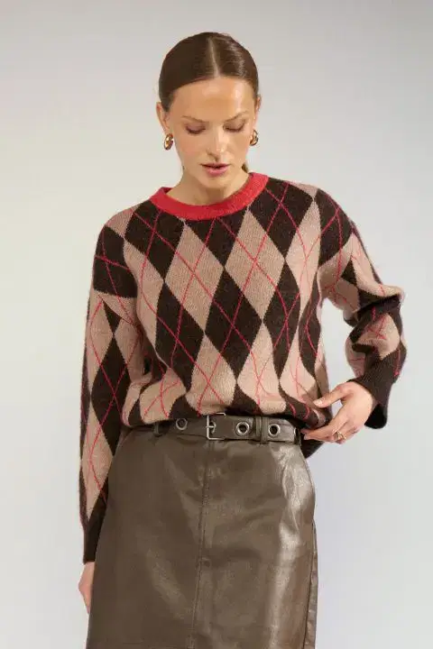 Nutikla Goji Berry Sweater