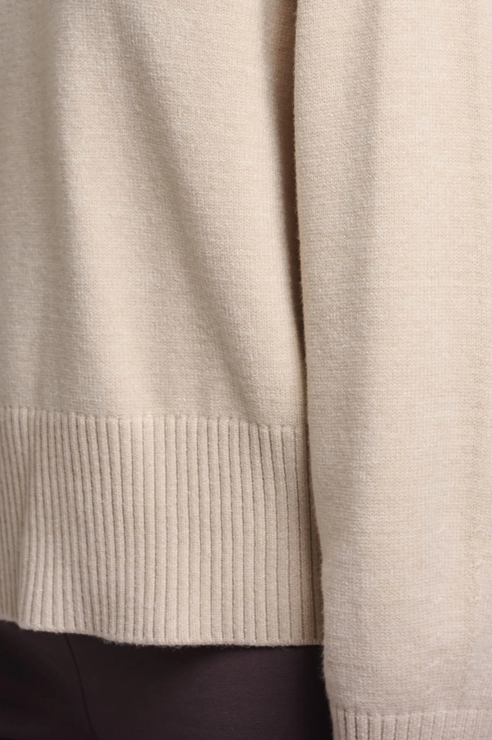 Riana Oat Sweater - Image 4