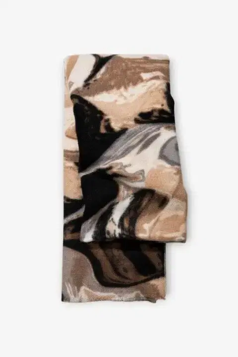 Kaitlyn Scarf