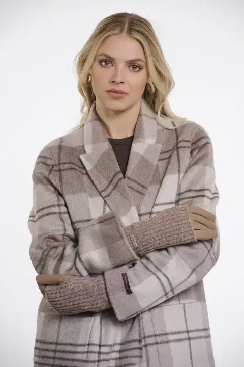 Infinity Taupe Leather Gloves