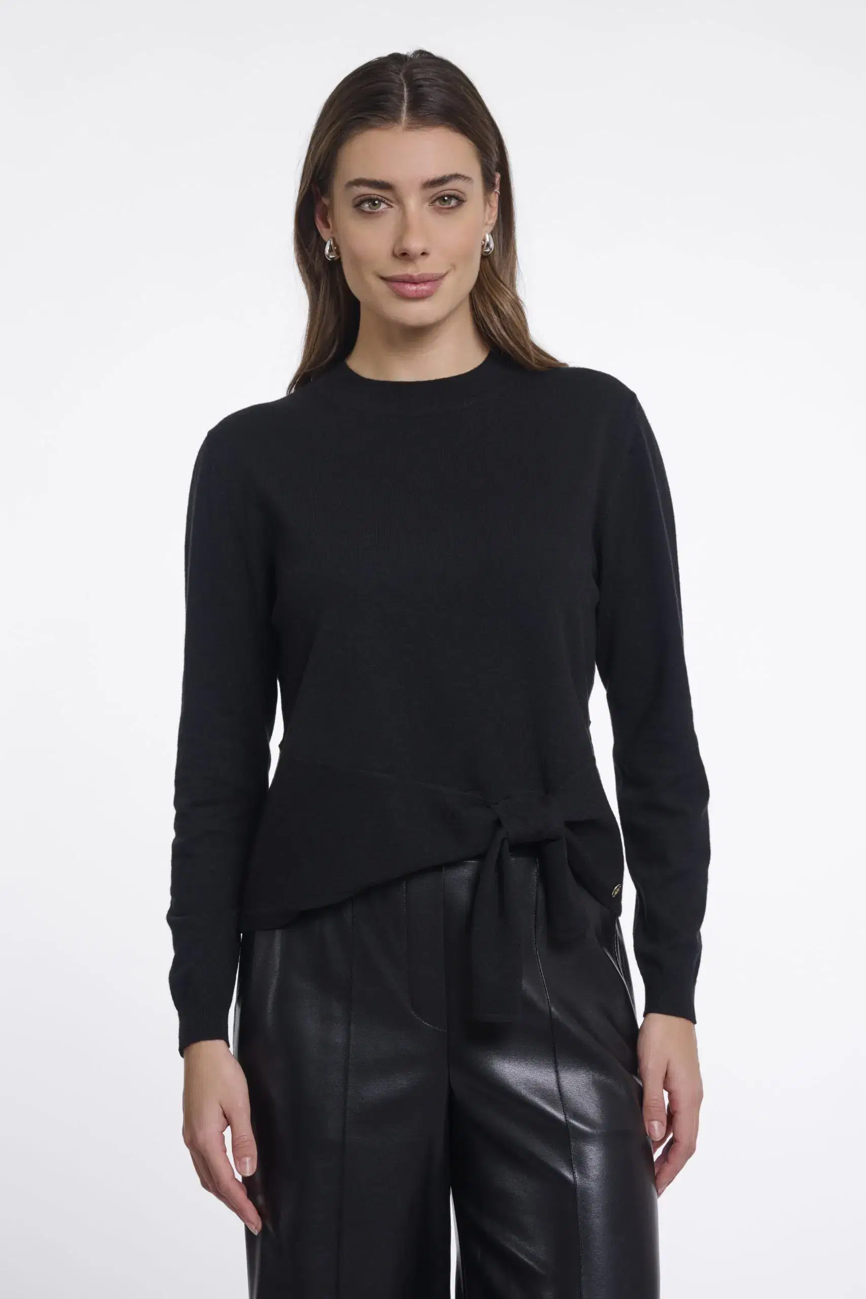 Kuro Black Sweater