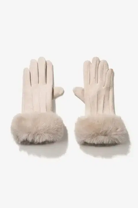 Chantelle Cream Gloves