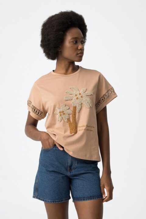 Chani T-Shirt