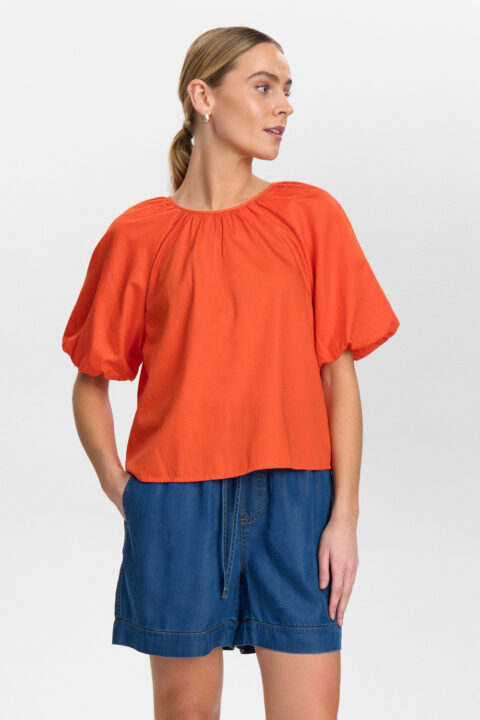 Nutrine Blouse