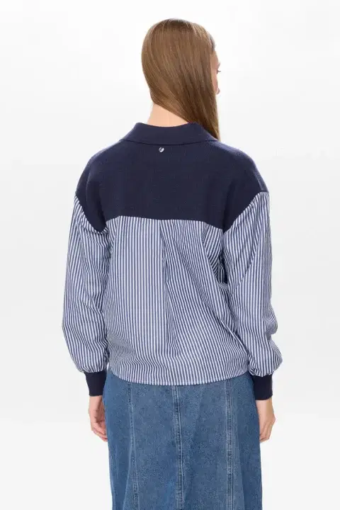 Numarsy Navy Sweater