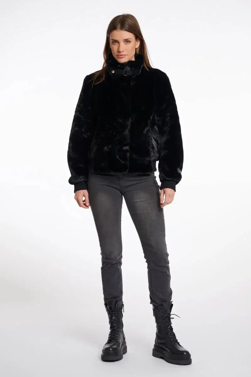 Ambra Black Faux Fur Jacket - Image 4