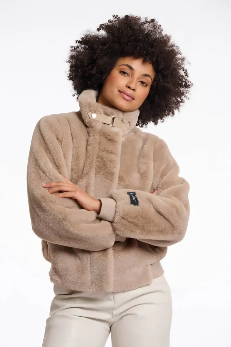 Ambra Oat Faux Fur Jacket - Image 5
