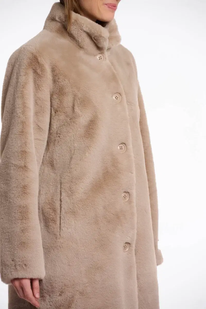 Nonna Oat Faux Fur Coat - Image 3