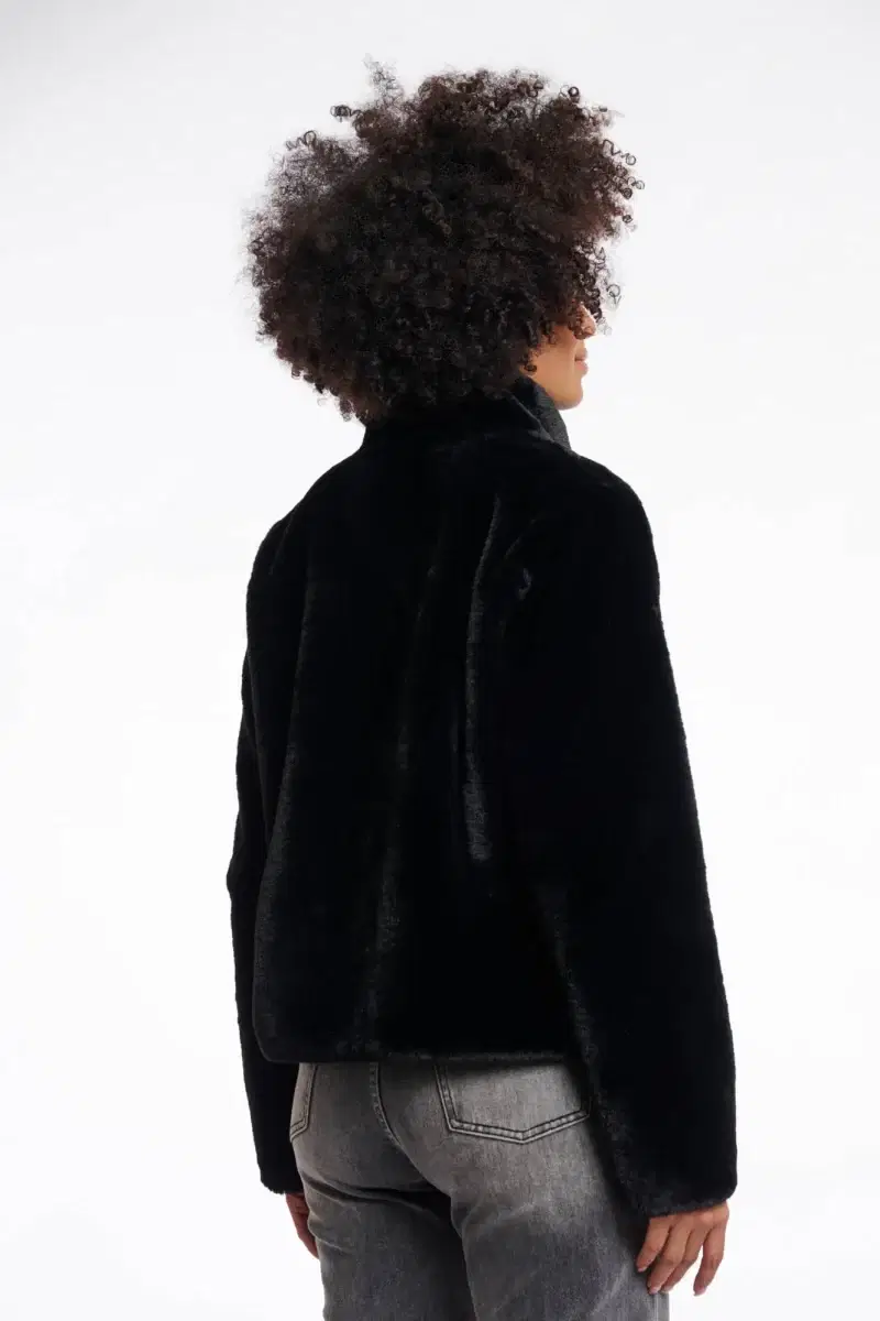 Vie Black Faux Fur Jacket - Image 3