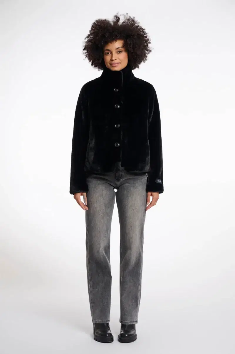 Vie Black Faux Fur Jacket - Image 4