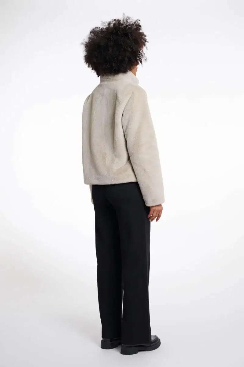 Vie Birch Faux Fur Jacket - Image 3