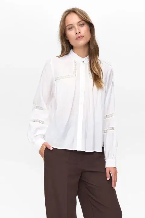 Nurika White Shirt