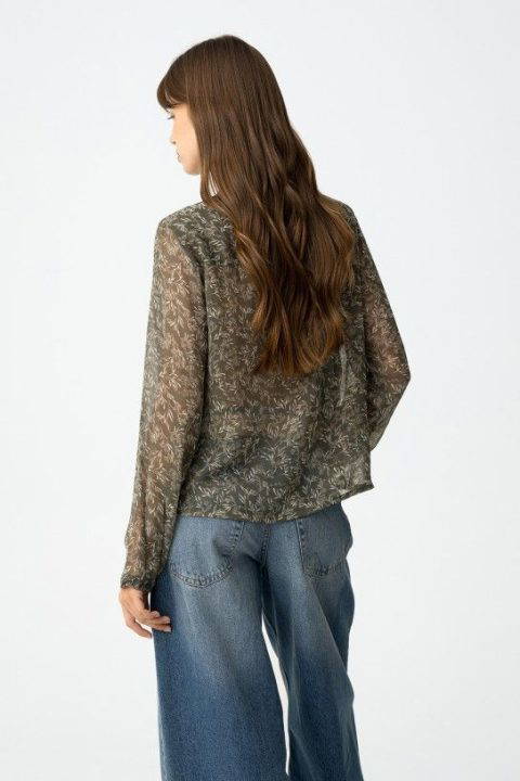 Carmilde Blouse