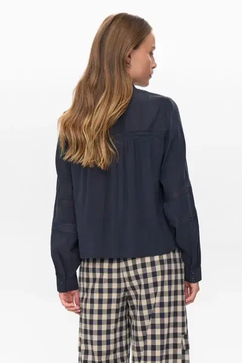 Nurika Navy Shirt