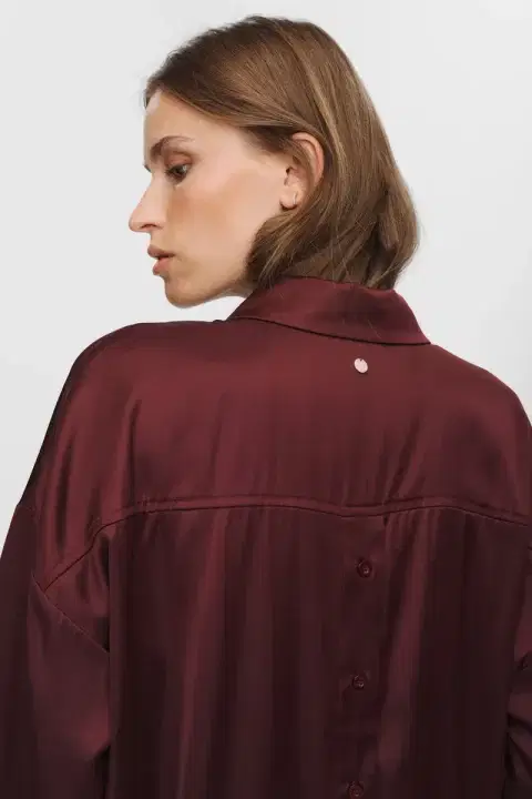 Nusantina Wine Shirt