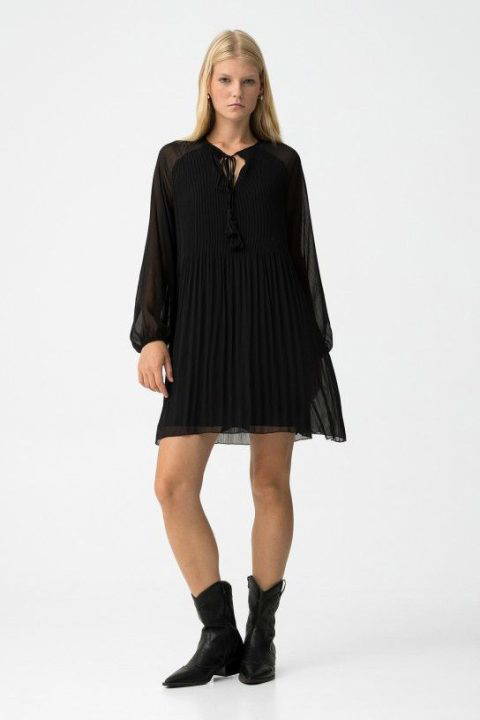 Pop Black Dress