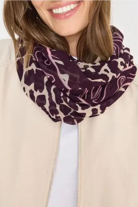 Cecil Print Snood