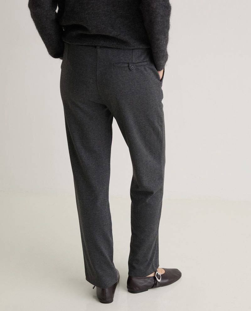 Anthracite herringbone knit trousers - Image 5