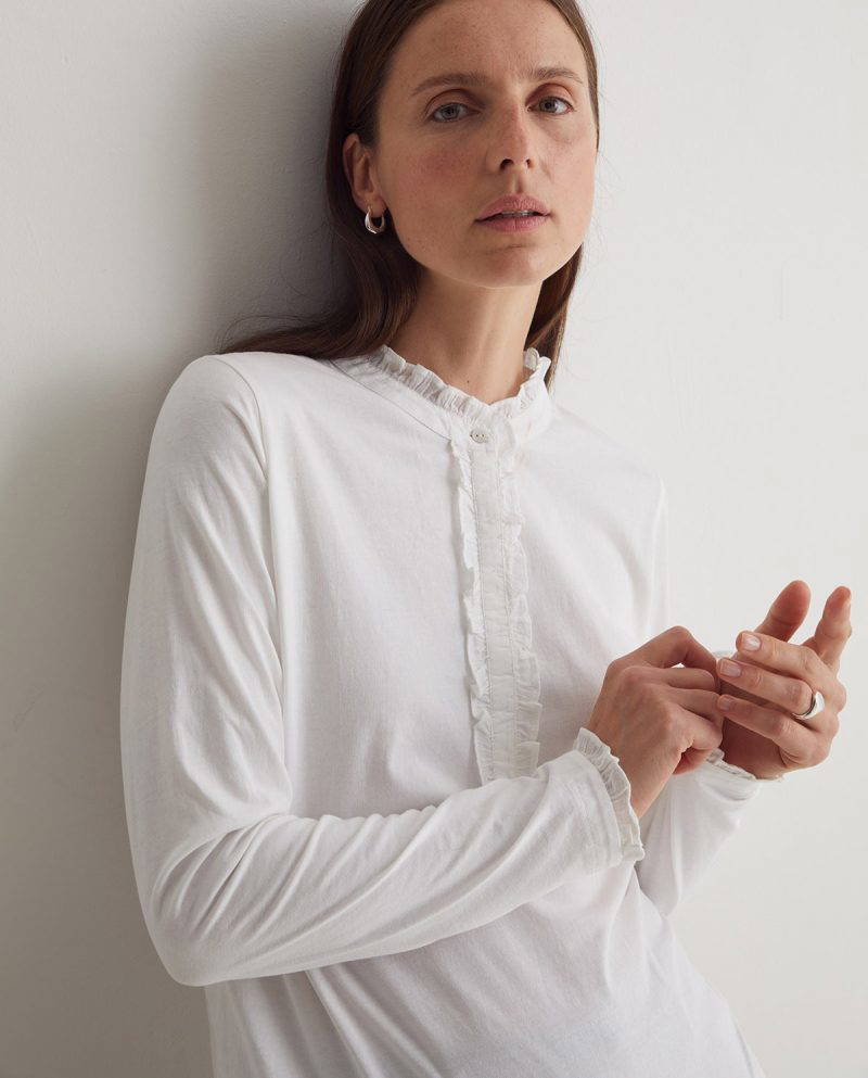 White 100% cotton t-shirt with ruffles