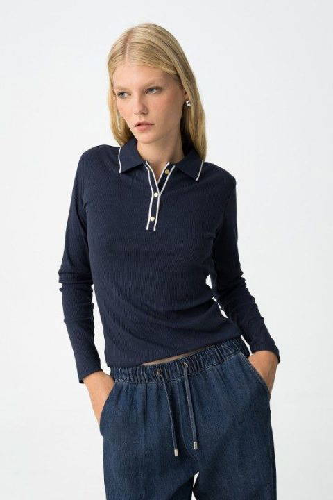 Glacier Navy Top