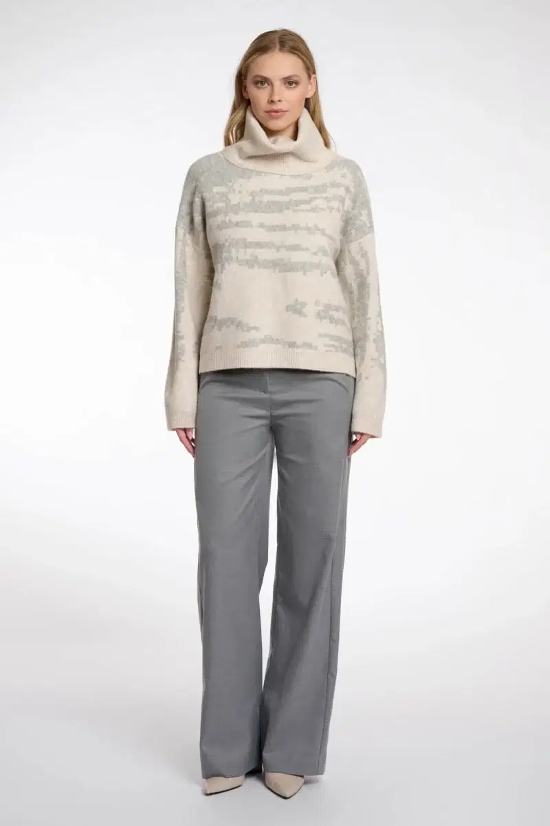 Izzie Birch Grey Sweater - Image 3