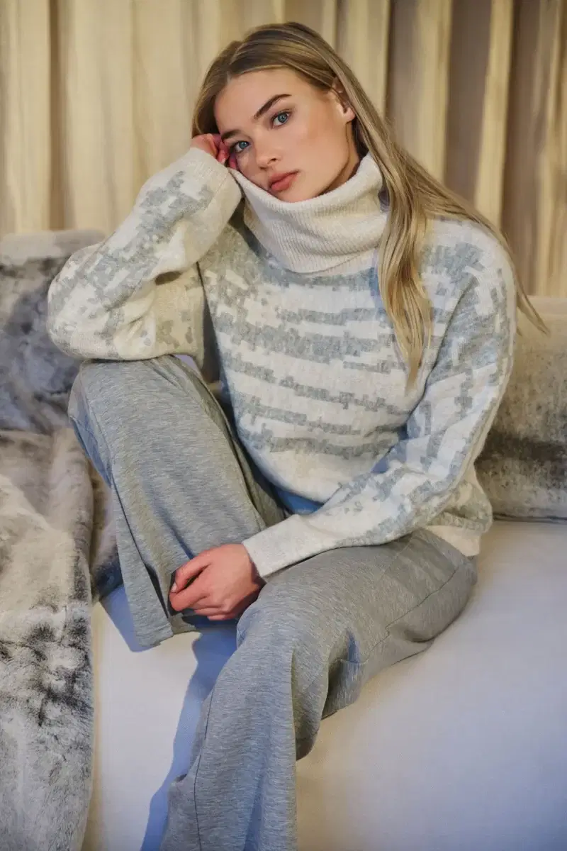 Izzie Birch Grey Sweater - Image 2