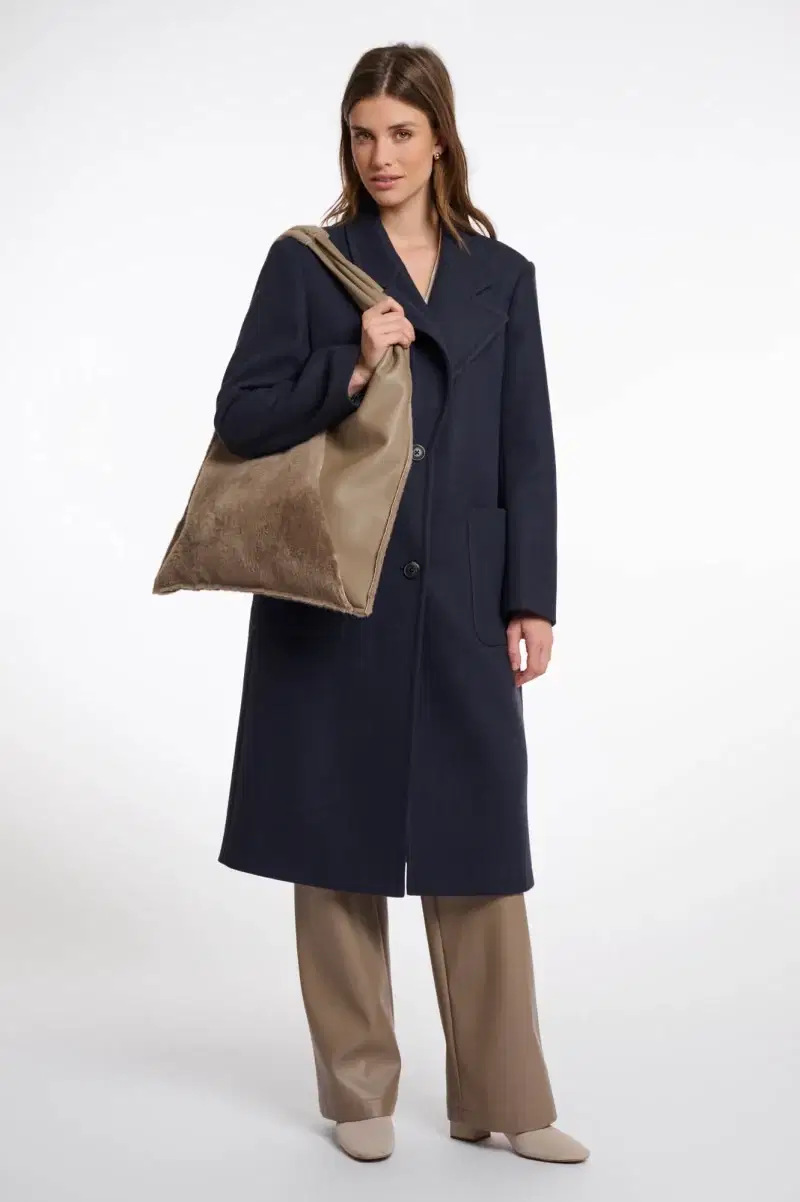 Soraya Toffee Shoulder Bag - Image 2