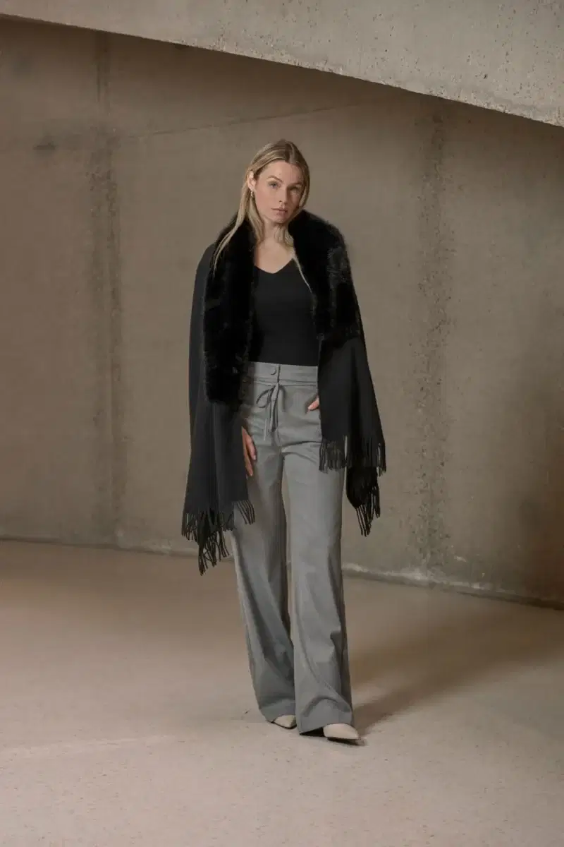 Wendy Black Cape - Image 2