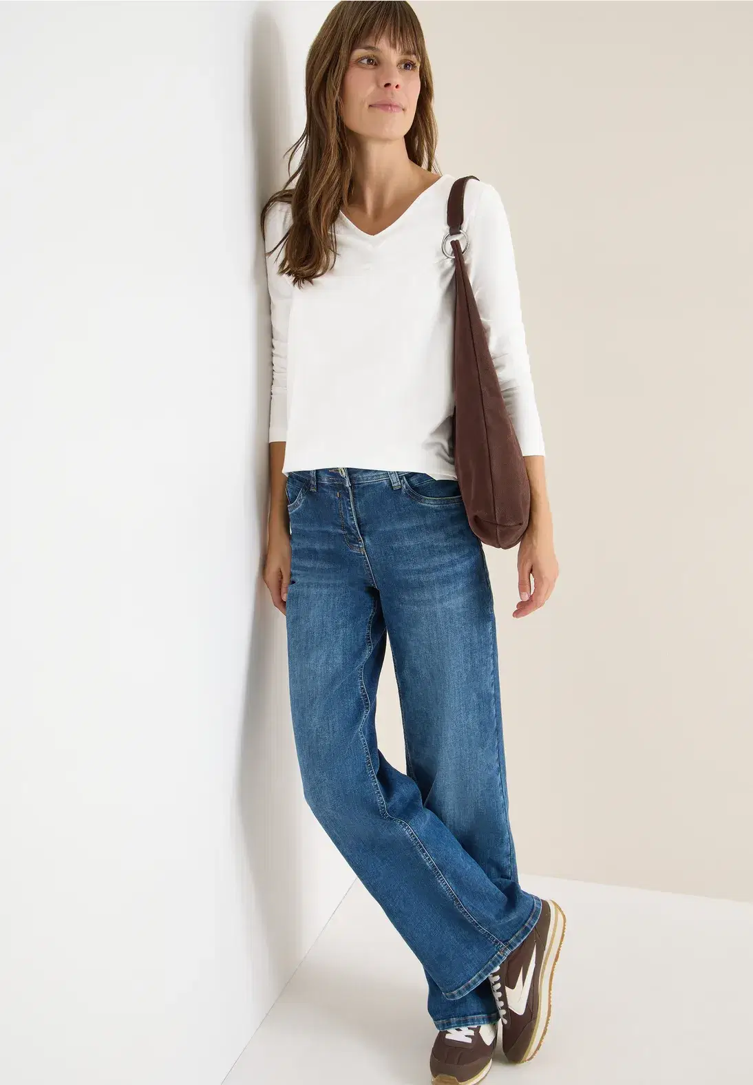 Cecil White Basic Top - Image 4