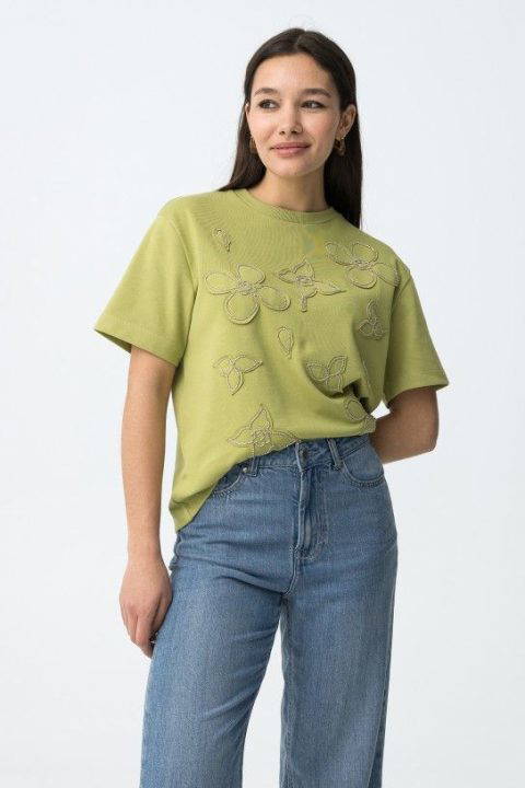 Chikorita Lime Green T-Shirt