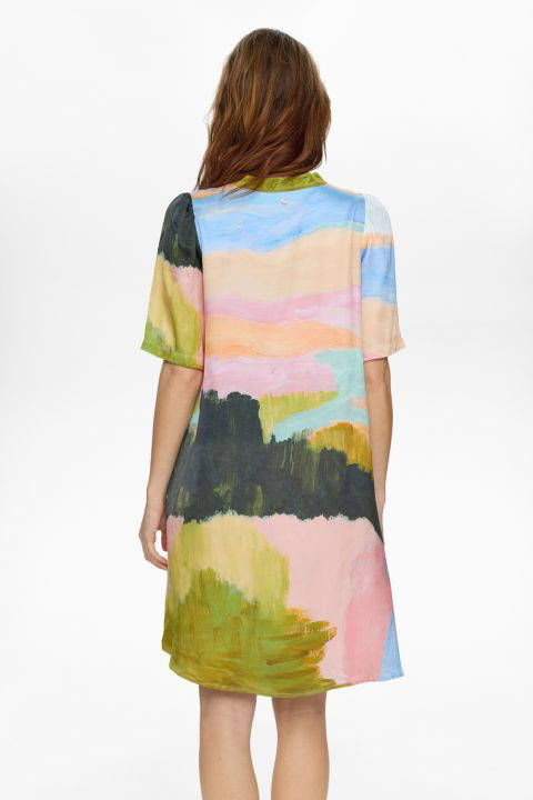 Numeadow V-Neck Dress