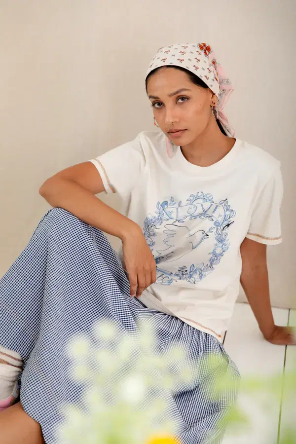 Boyfriend Ecru T-Shirt - Image 8