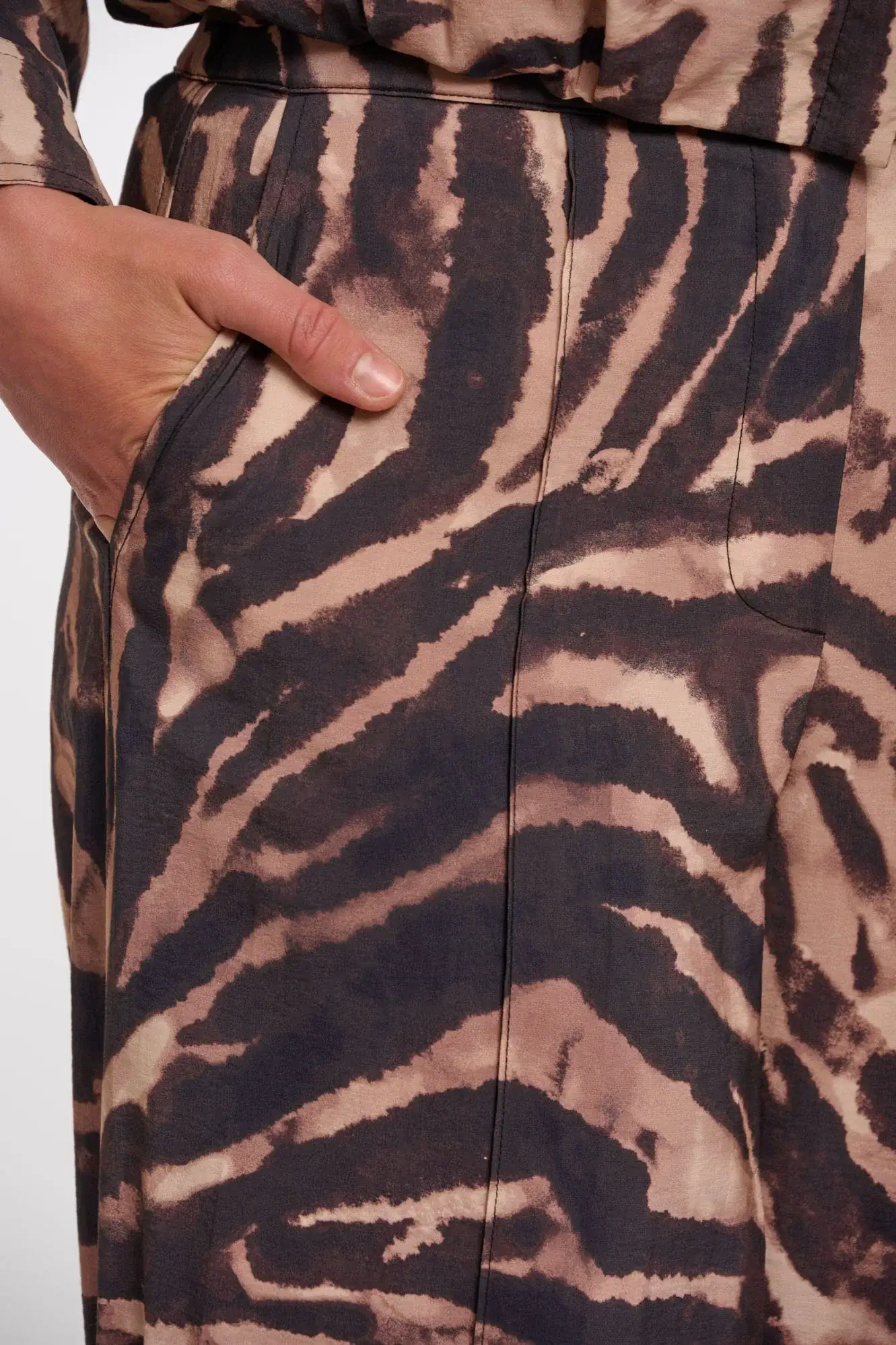Darja Zebra Trousers - Image 4