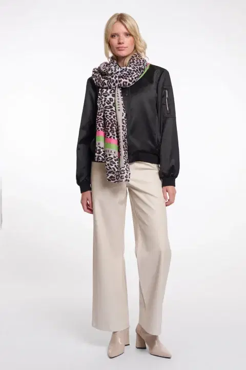 Klaartje Leopard Scarf