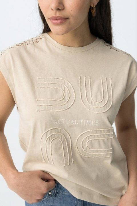 Jellicent Beige T-Shirt