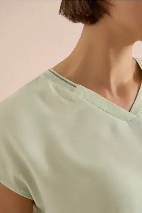 Short Sleeve Blouse Matcha Lime Top