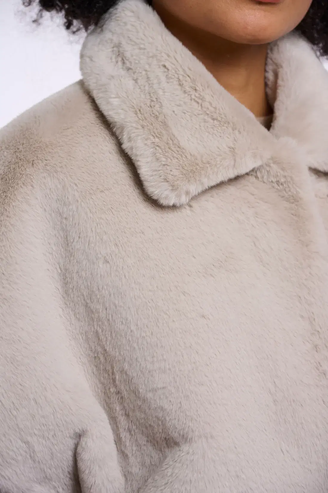 Bodil Birch Cape - Image 3
