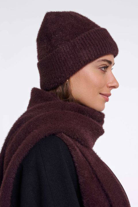 Loes Fudge Cloak Beanie
