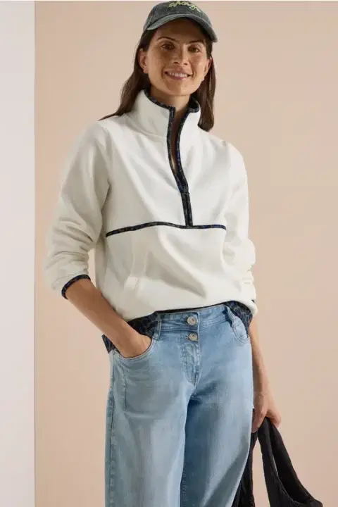 Cecil White Fleece Sweatshirt