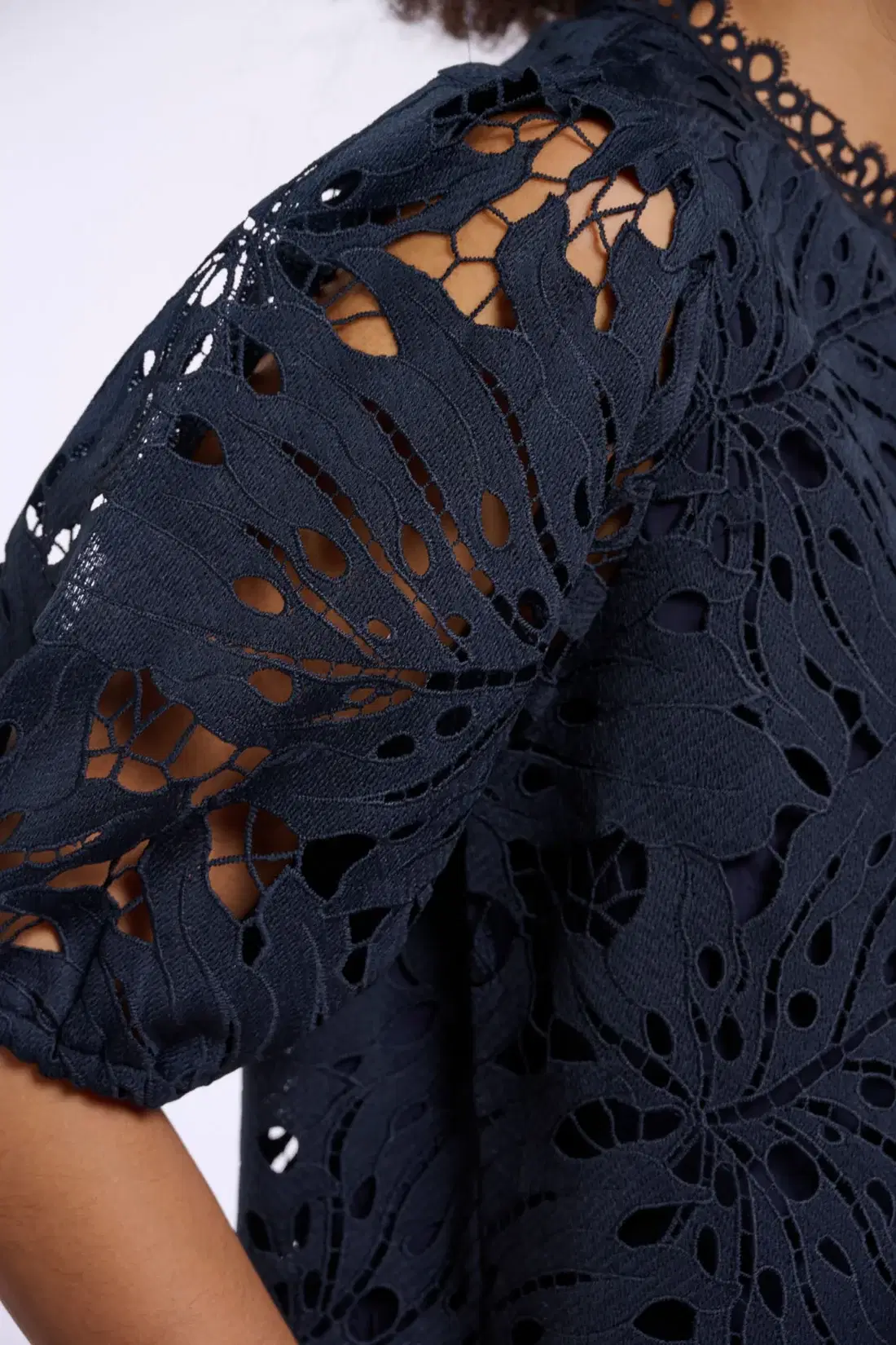 Chantalle Navy Top - Image 5