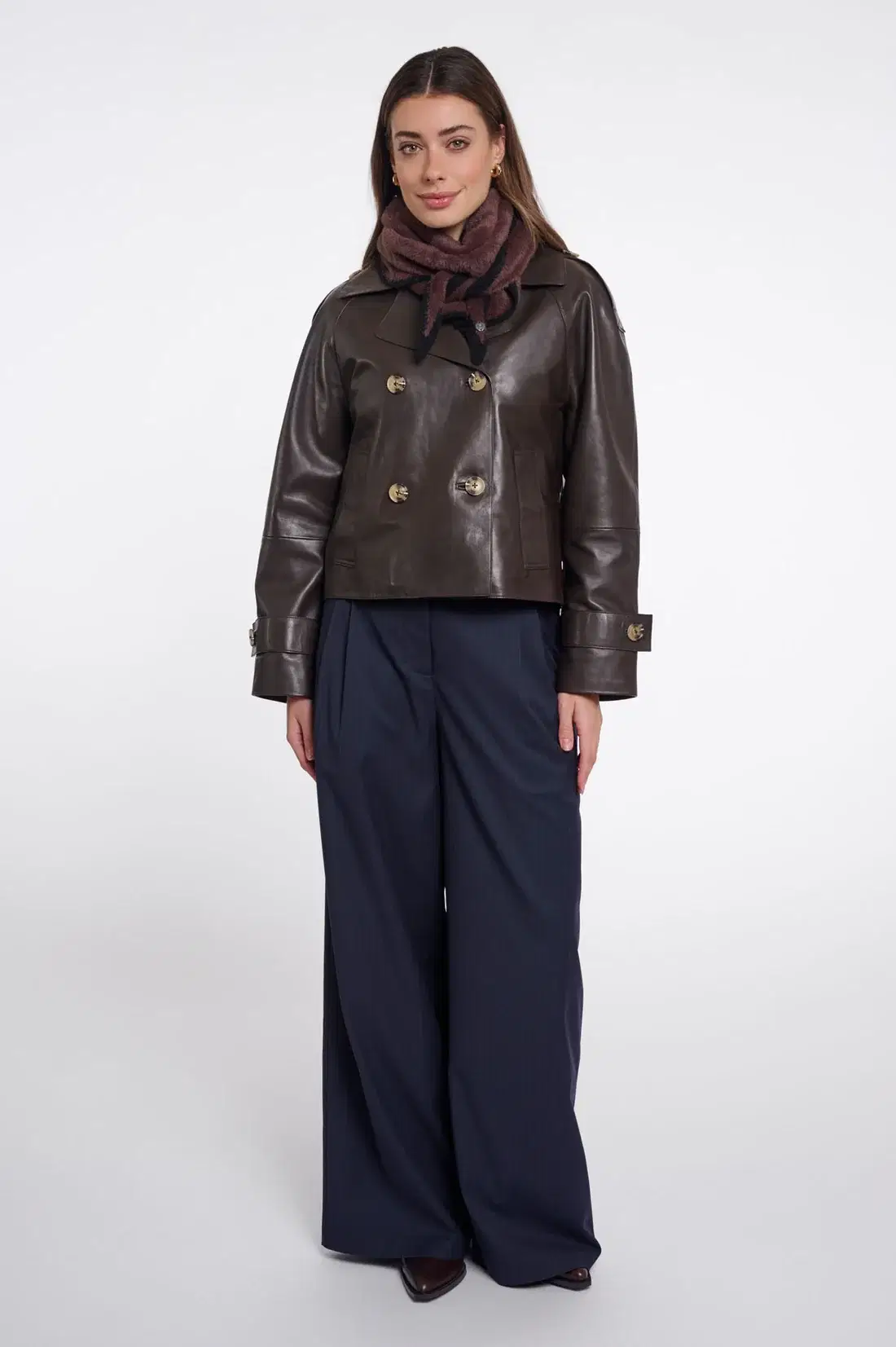 Heiko Coffee Black Triangle Scarf - Image 4