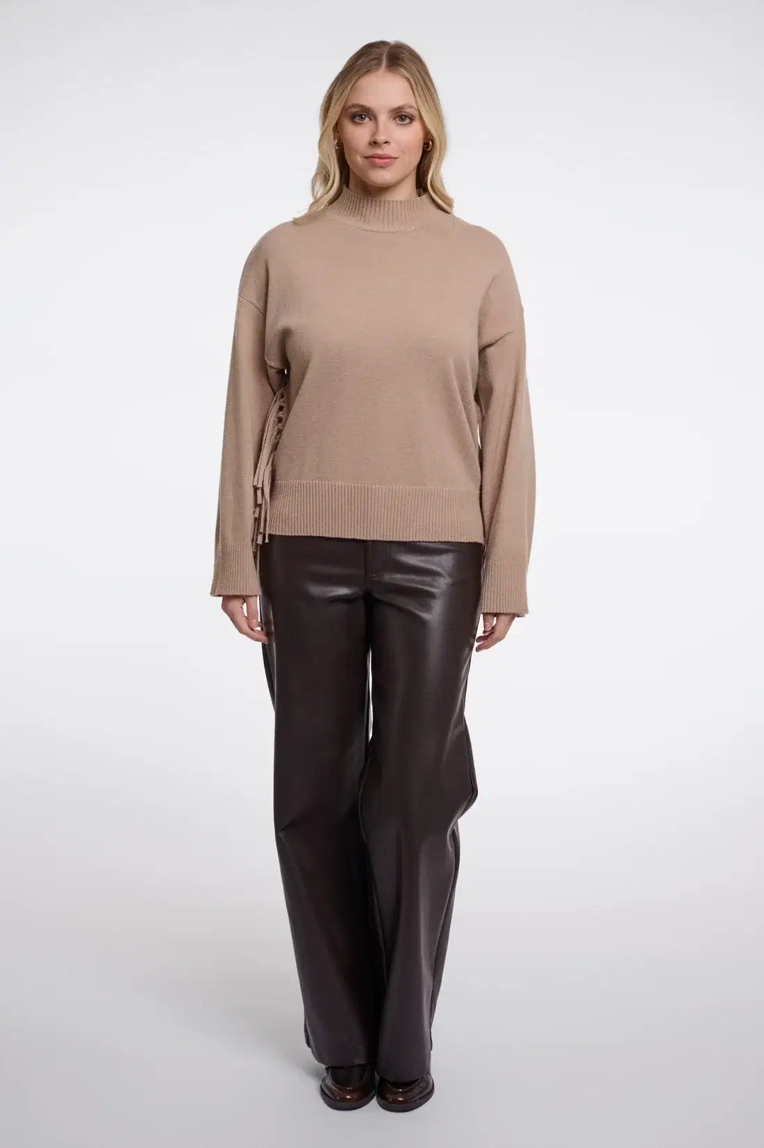 Melis Dusty Oat Sweater - Image 3