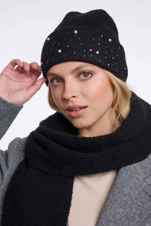 Venus Pearl Black Hat