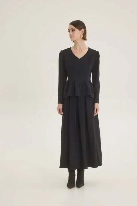 Black Midi Pleated Skirt