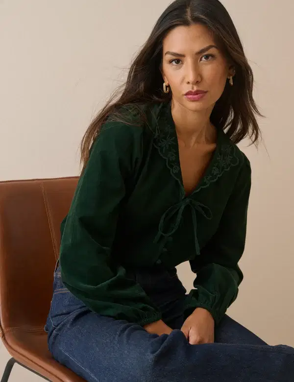 Forest Green Floral Embroidered Collar Cord Blouse - Image 5