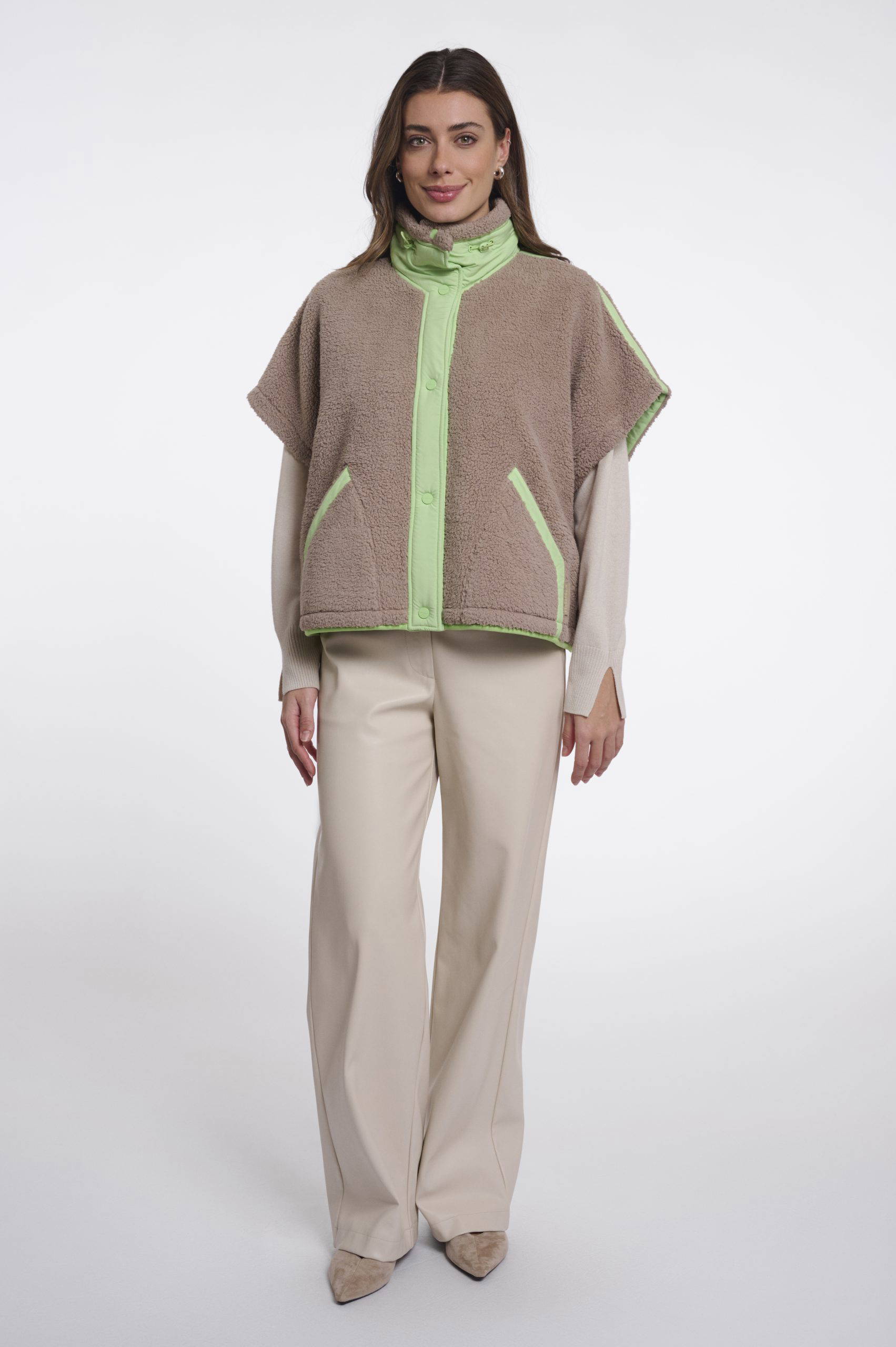 Zehra Green Cape - Image 2