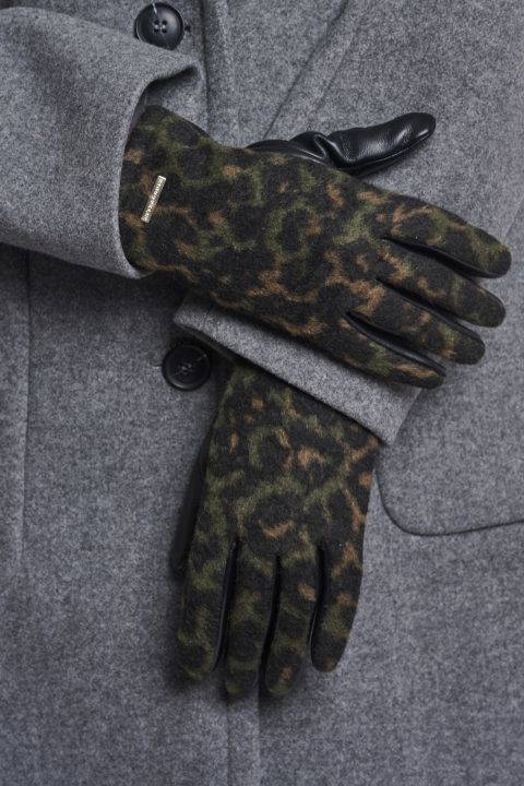 Youri Green Leopard Gloves