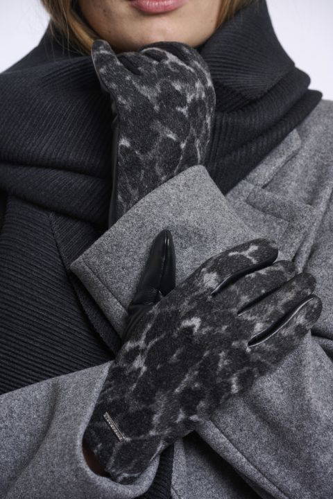 Youri Grey Leopard Gloves
