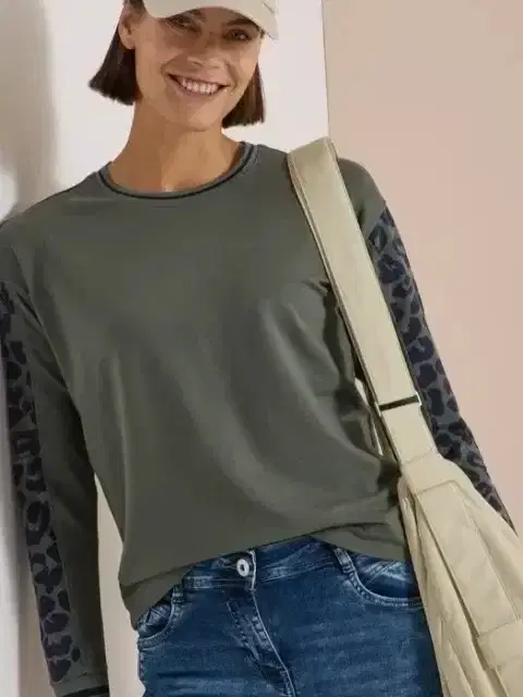 Instagram post from sixtythreeboutique. This post is in position 1.